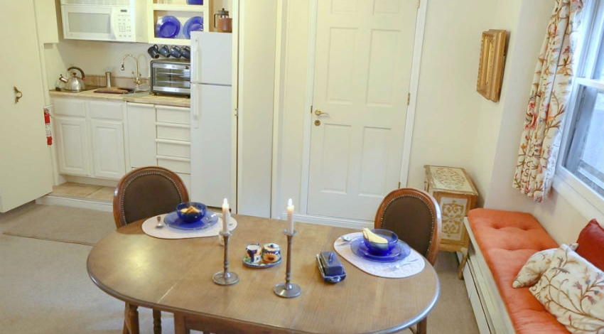 Casa Camilla Aspen French Apartment kitchen