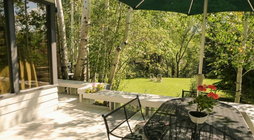 Casa Camilla Aspen Main House exterior deck lawn